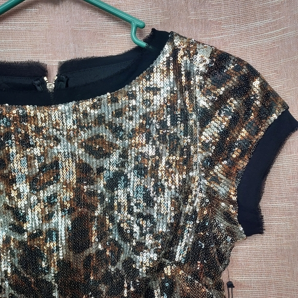 NWT Vince Camuto multi-color dress size 2. - Picture 5 of 14